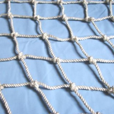 Lưới dù xây dựng chống vật rơi đan mắt 10x10cm